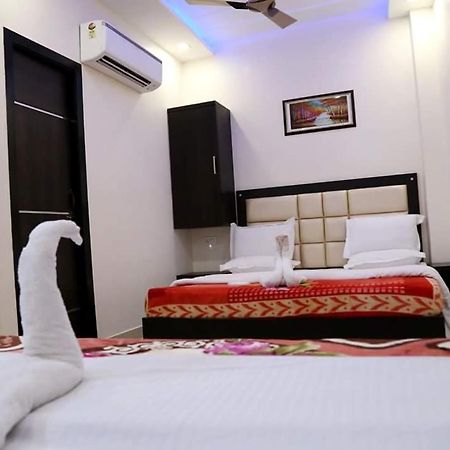 Hotel White Tulip Амритсар Экстерьер фото