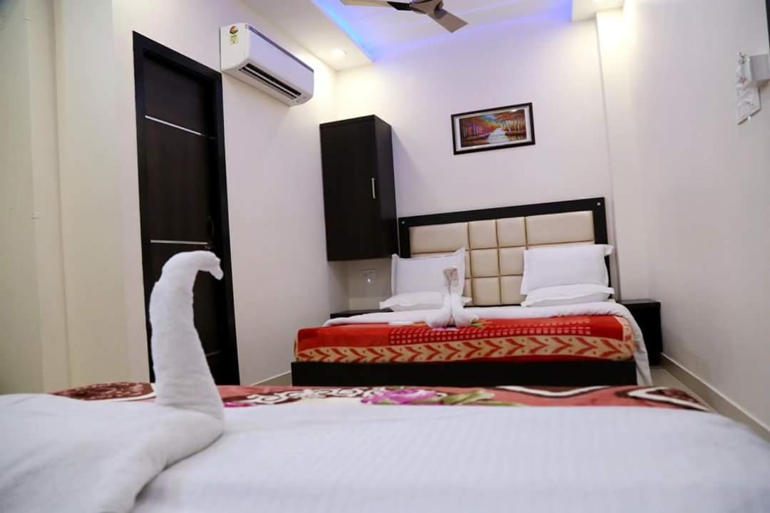 Hotel White Tulip Амритсар Экстерьер фото